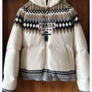 PRADA CASHMERE PUFFER SIZE 40 small